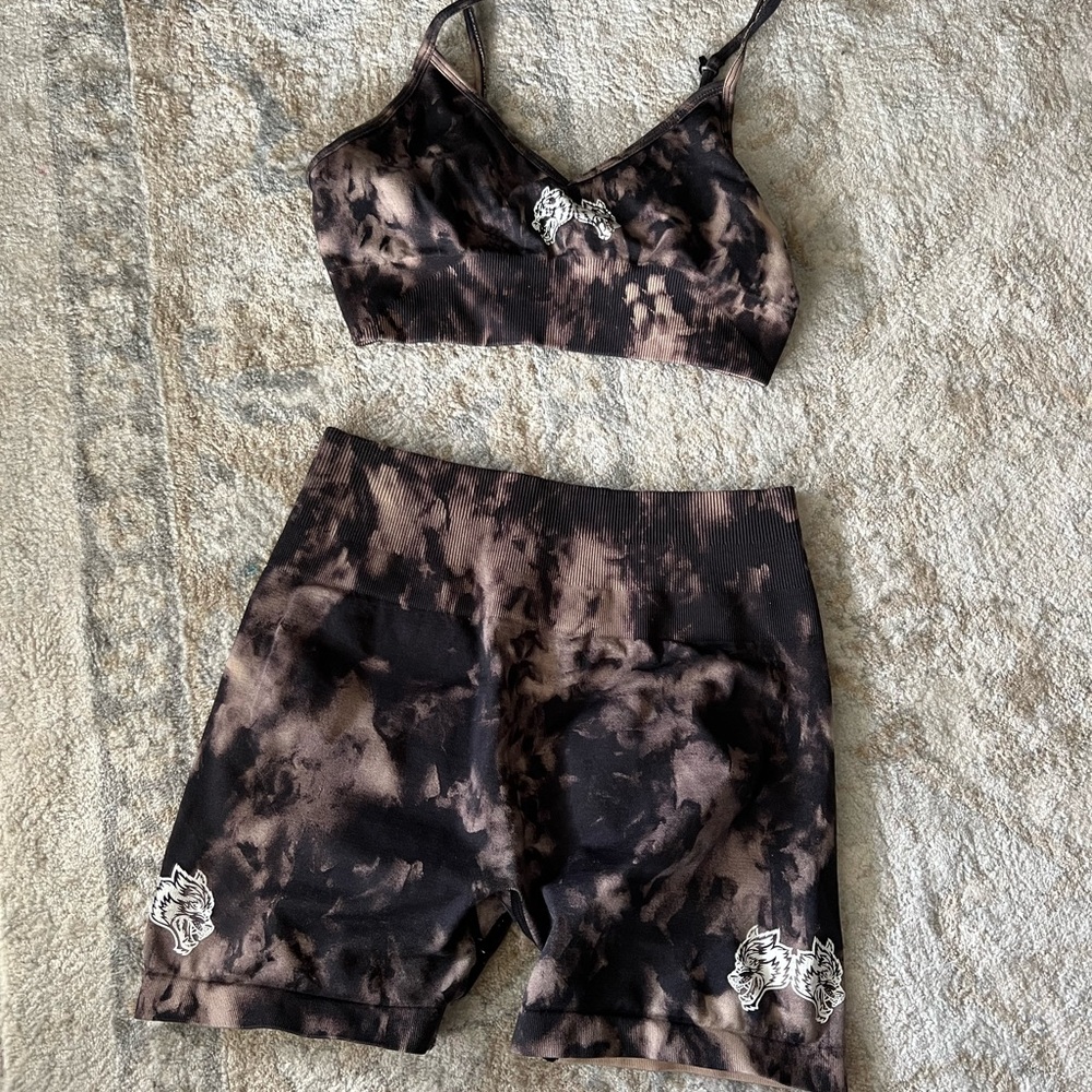 Darc sport shorts and sports bra